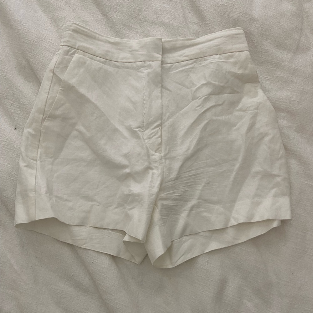 Aritzia babaton linen blend shorts